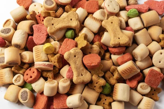 Dog treats don't typically list calories so knowing how many dog treats per day can be challenging.